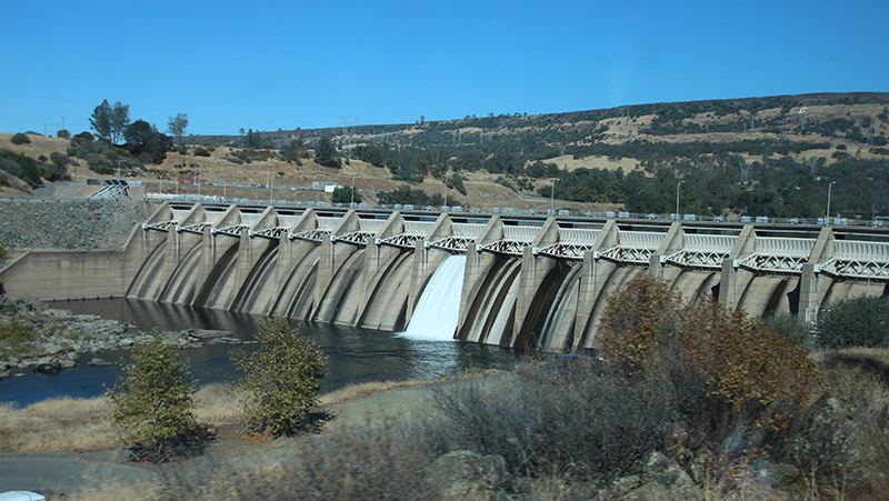 Dam diverts water into California Aqueduct